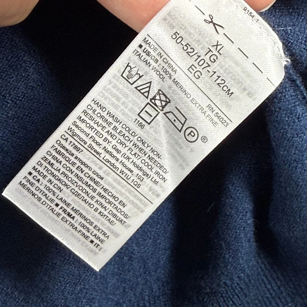 Banana Republic XL Navy Blue Italian Merino Wool Crew Neck Sweater
